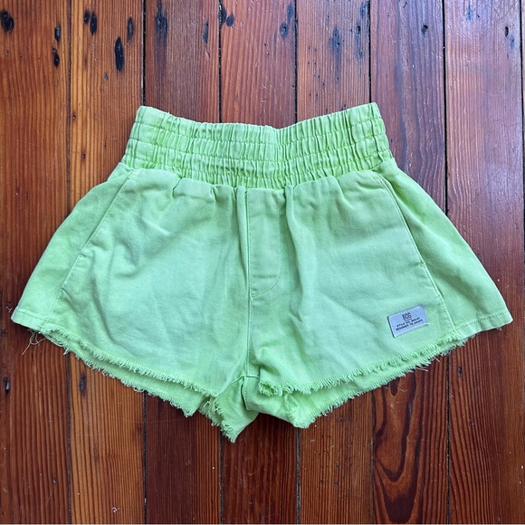BDG Pants - BDG Pull On Denim Boxer Short in Lime XS